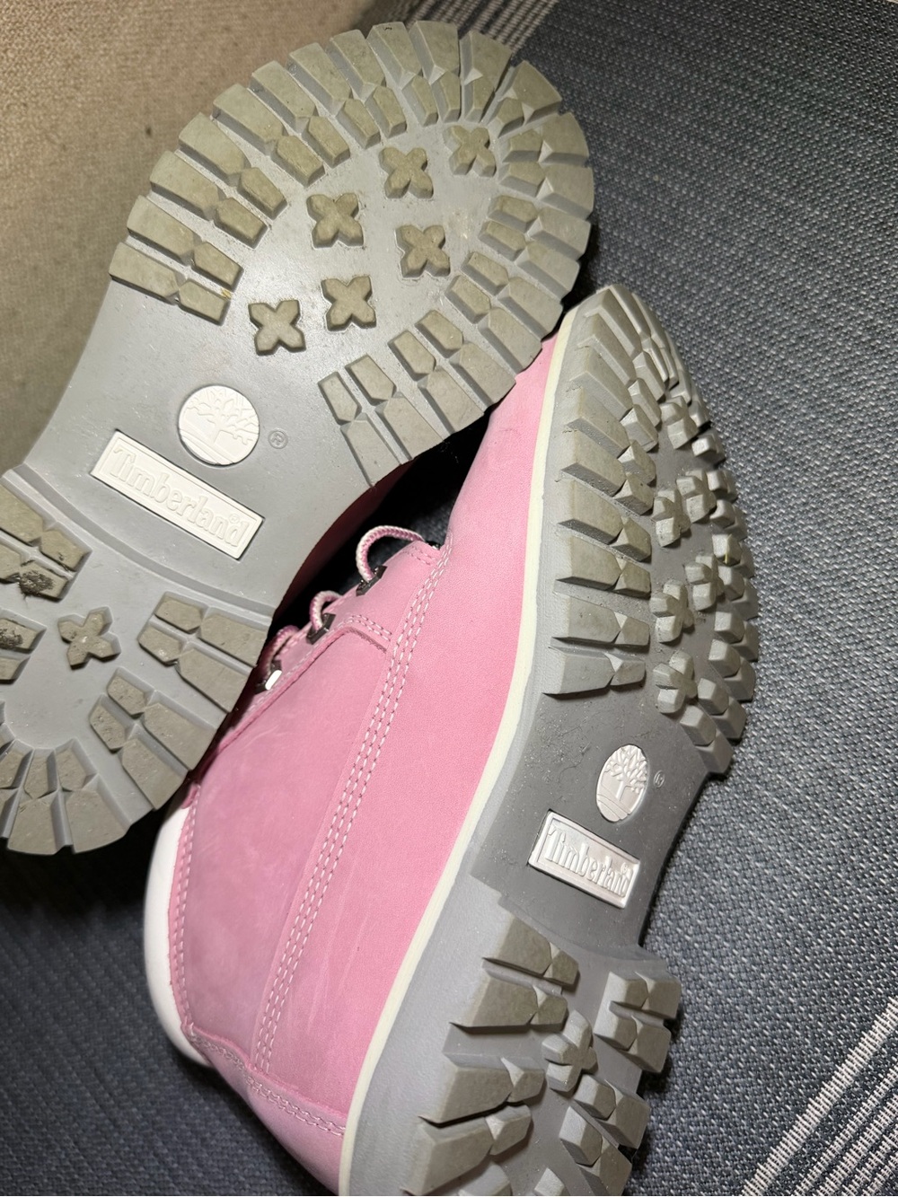 Timberland Pink and White Lace-Up Boots - Picture 4 of 4